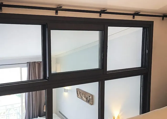 Magnifique Duplex Vue Avec Clim Wifi Piscine A Pied